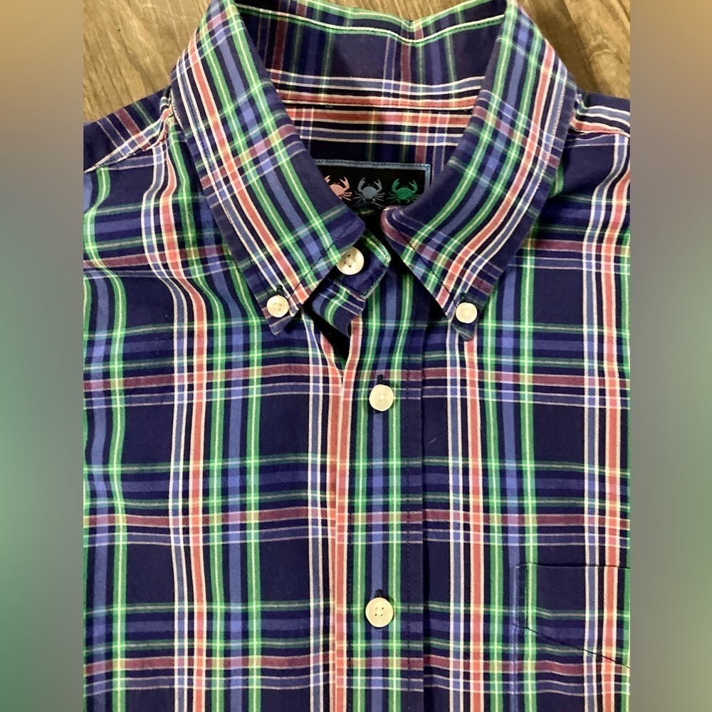 Charleston Threads Button Down Shirt Size Large